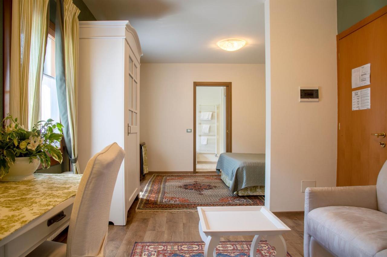 Hotel Calvi-Ristorante Mainor Виторио Венето Екстериор снимка