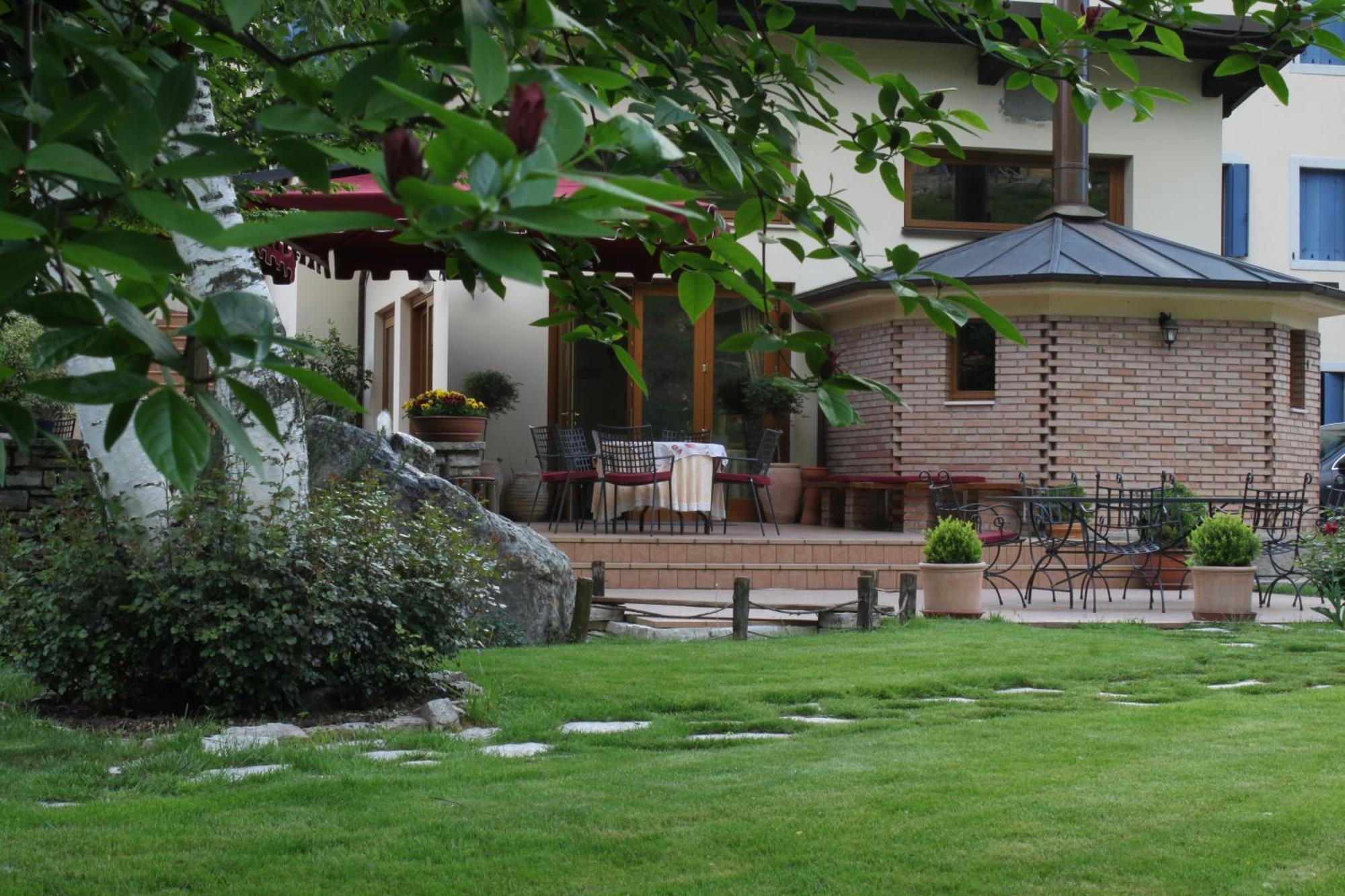 Hotel Calvi-Ristorante Mainor Виторио Венето Екстериор снимка