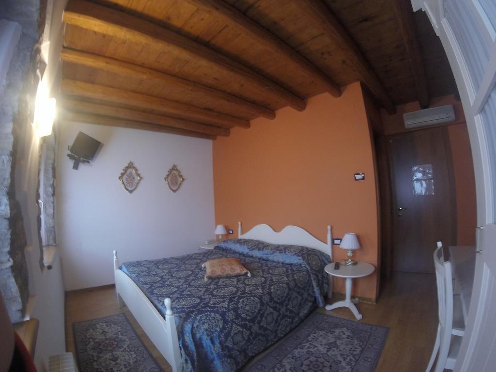 Hotel Calvi-Ristorante Mainor Виторио Венето Екстериор снимка